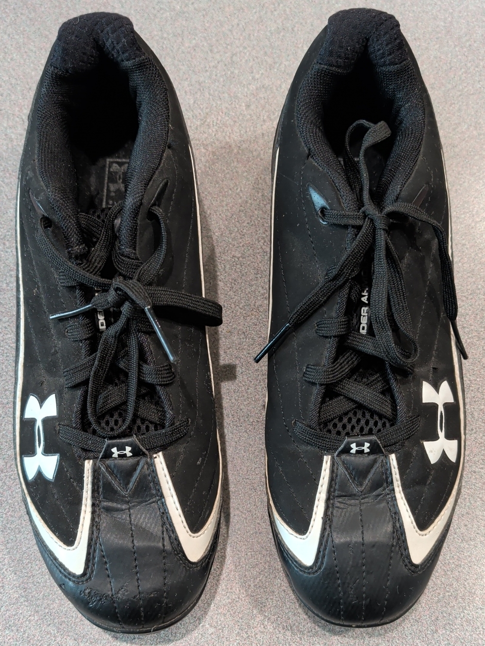 Under Armour Black and White Men's Athletic Cleats